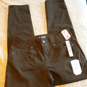 Army Green Mid Rise Skinny Jeans NWT